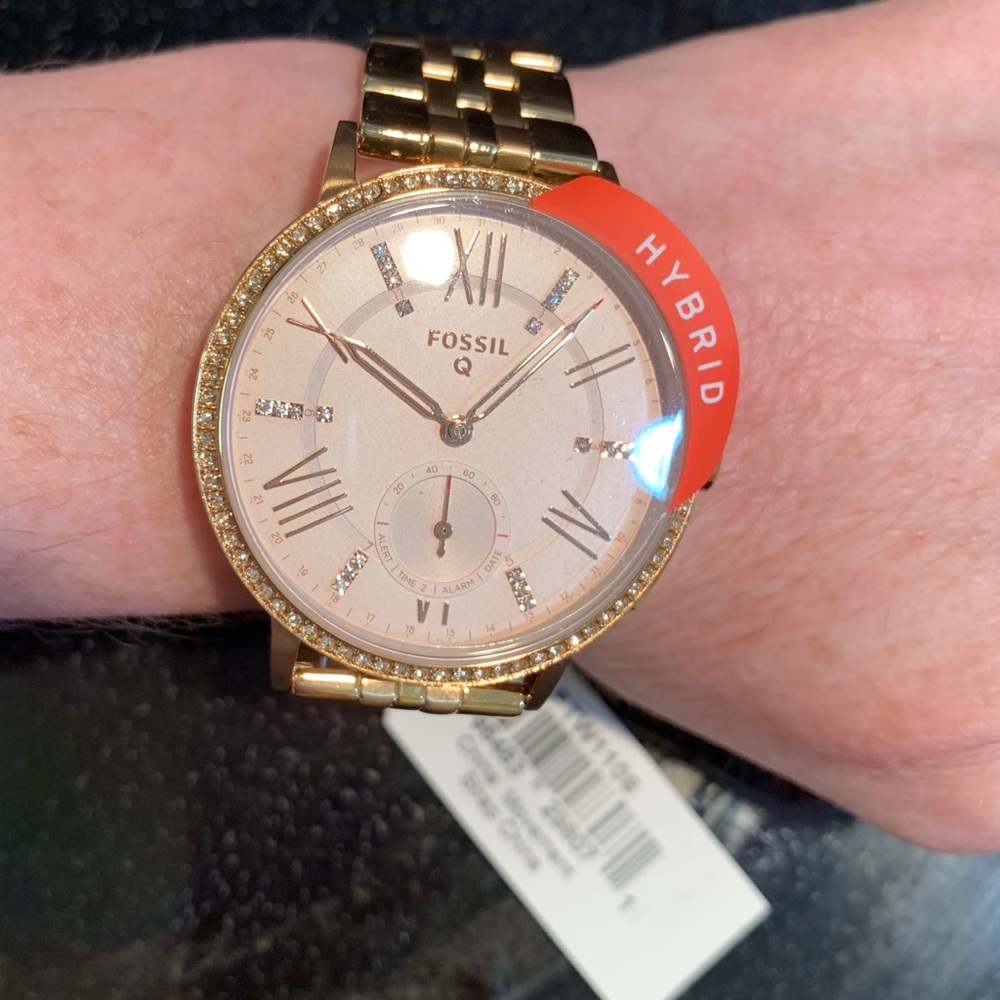 Brand New With Tags Rose Gold Color Watch - Picture 2 of 8